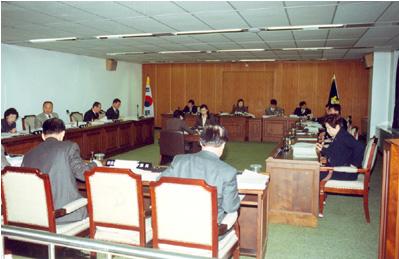제127회 제2차정례회중 예산안 심의 (2002. 12. 11) 총무재무위원회