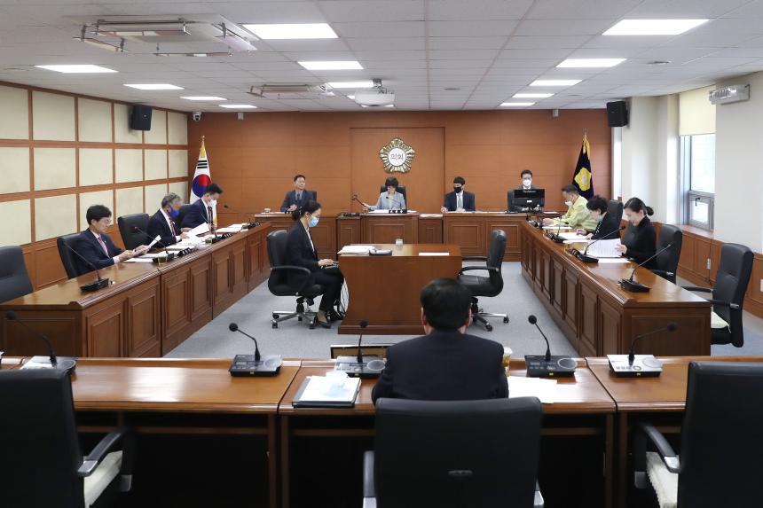 제295회 폐회중 제1차 운영위 