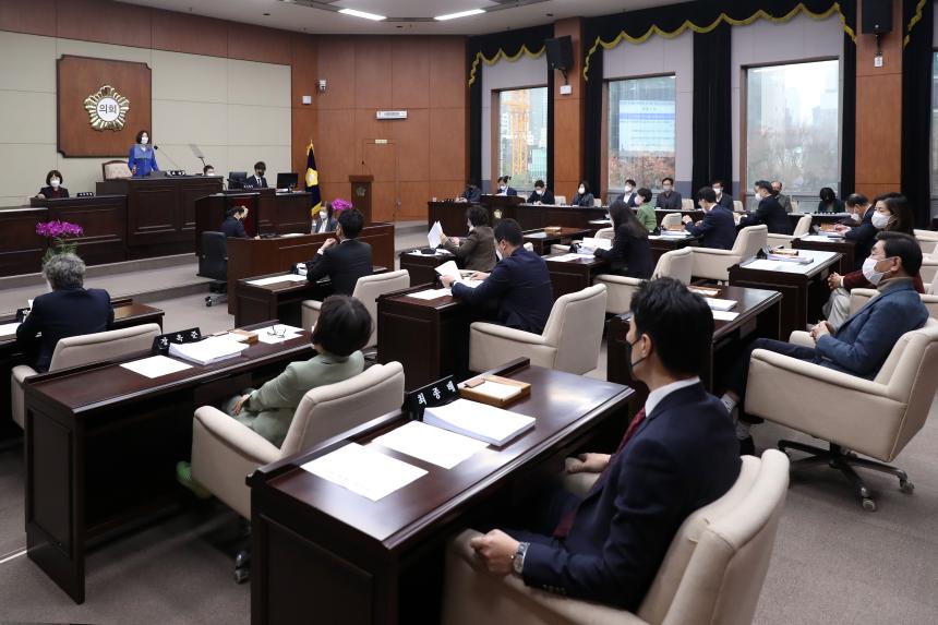 제301회 제2차 정례회 제4차 본회의