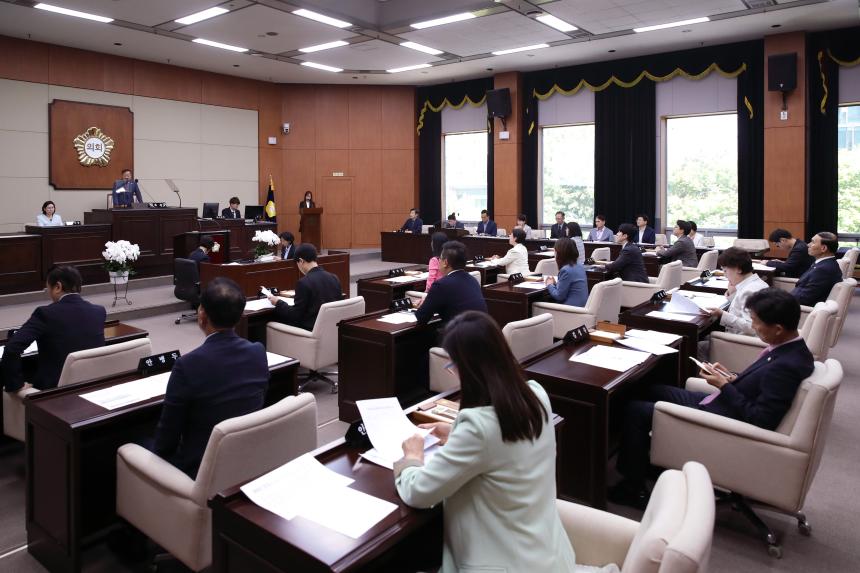 제334회 제1차 정례회 제1차 본회의