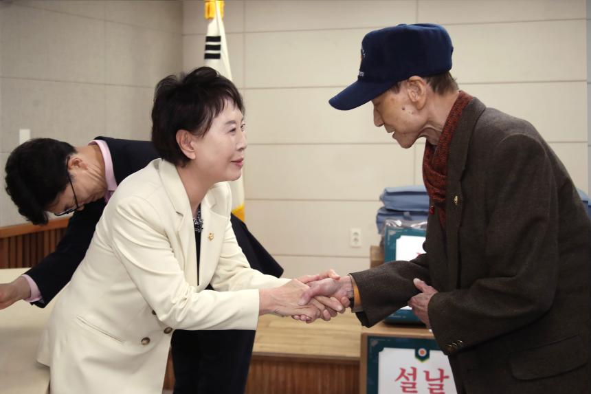 설맞이 의원 자원봉사