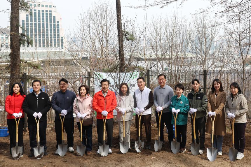 제81회 식목일 기념 나무심기 행사