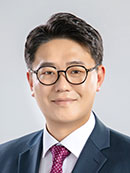 유지웅